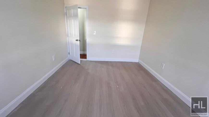 317 E 49th St - Photo 6 of 10