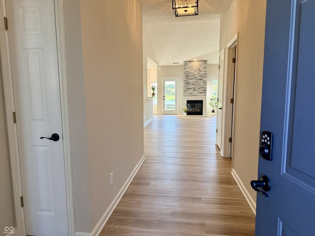 13926 Forum Meadows Dr - Photo 3 of 46