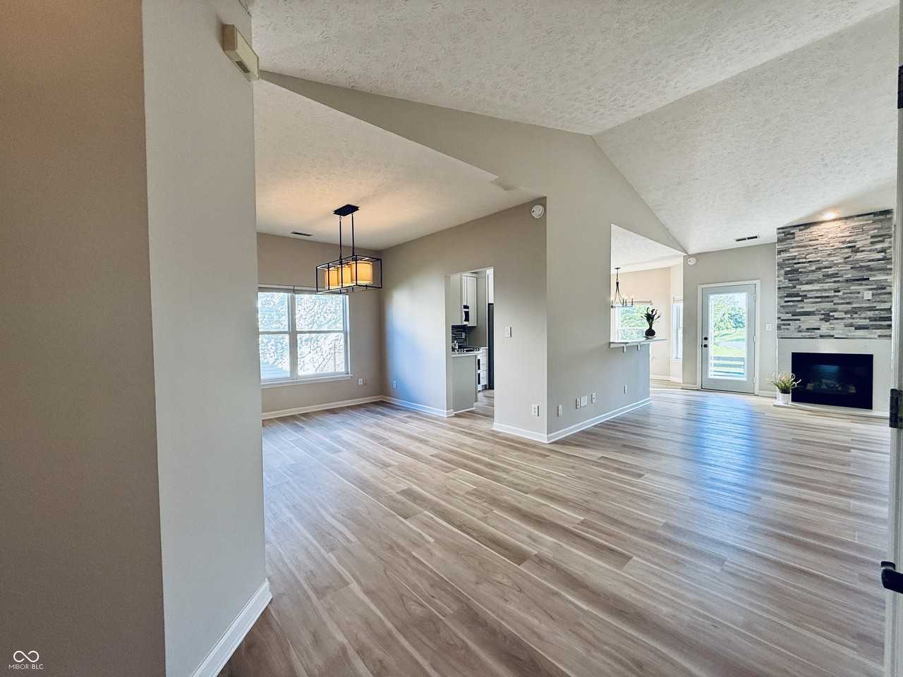 13926 Forum Meadows Dr - Photo 6 of 46