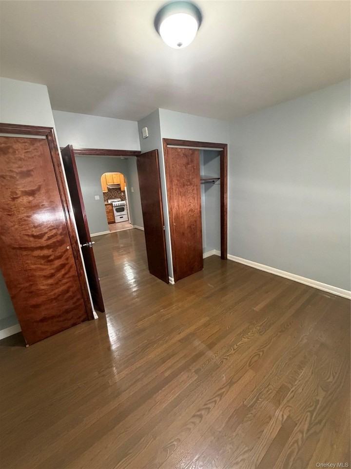 690 Fairview Ave #1B - Photo 6 of 8