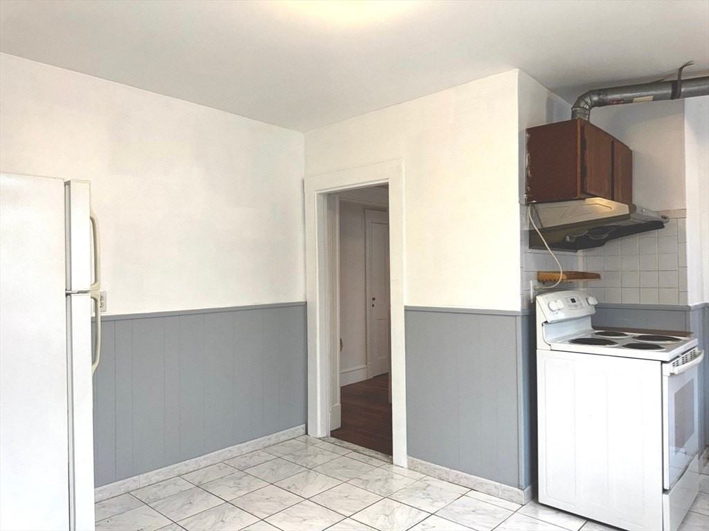 40 Almont St #2 - Photo 6 of 21
