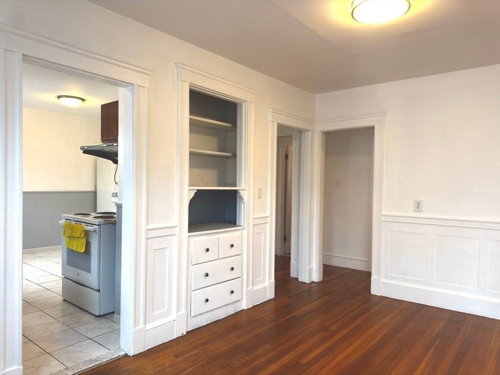 40 Almont St #2 - Photo 7 of 21