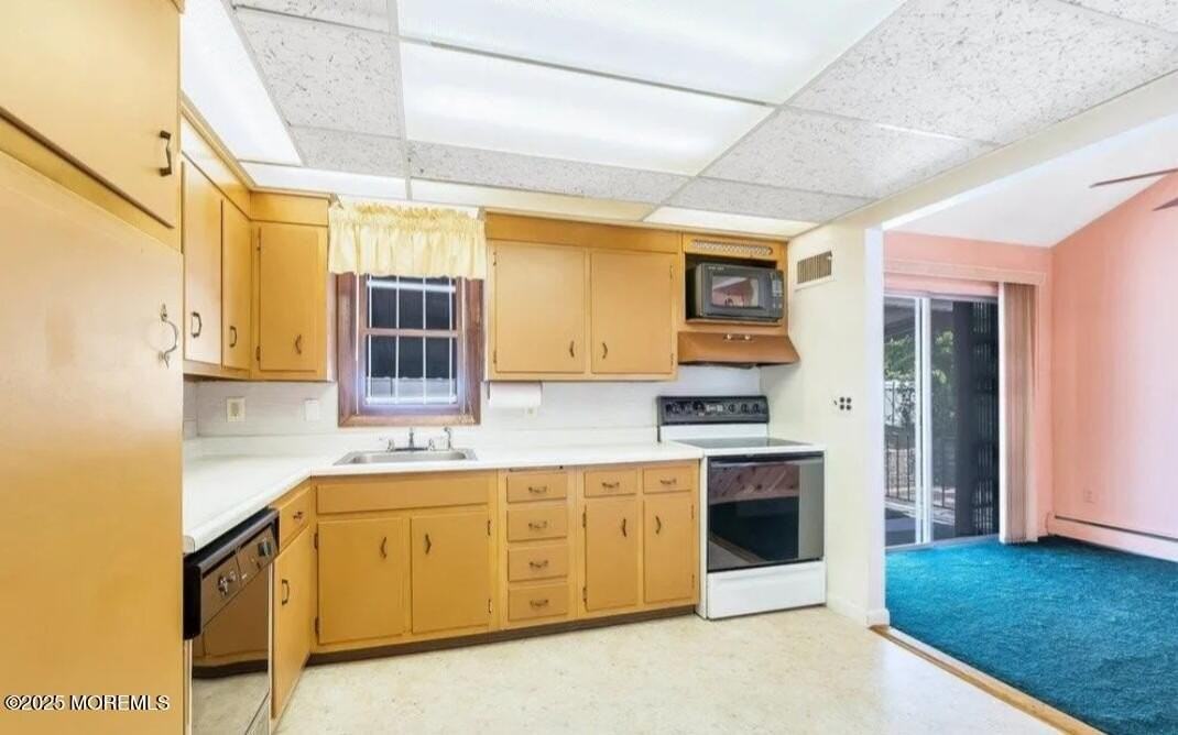 4 Coral Way - Photo 5 of 9