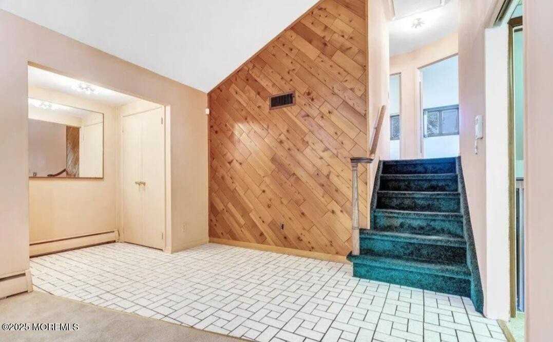 4 Coral Way - Photo 7 of 9