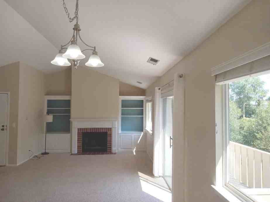 1027 Auburn Ln #1027 - Photo 2 of 21
