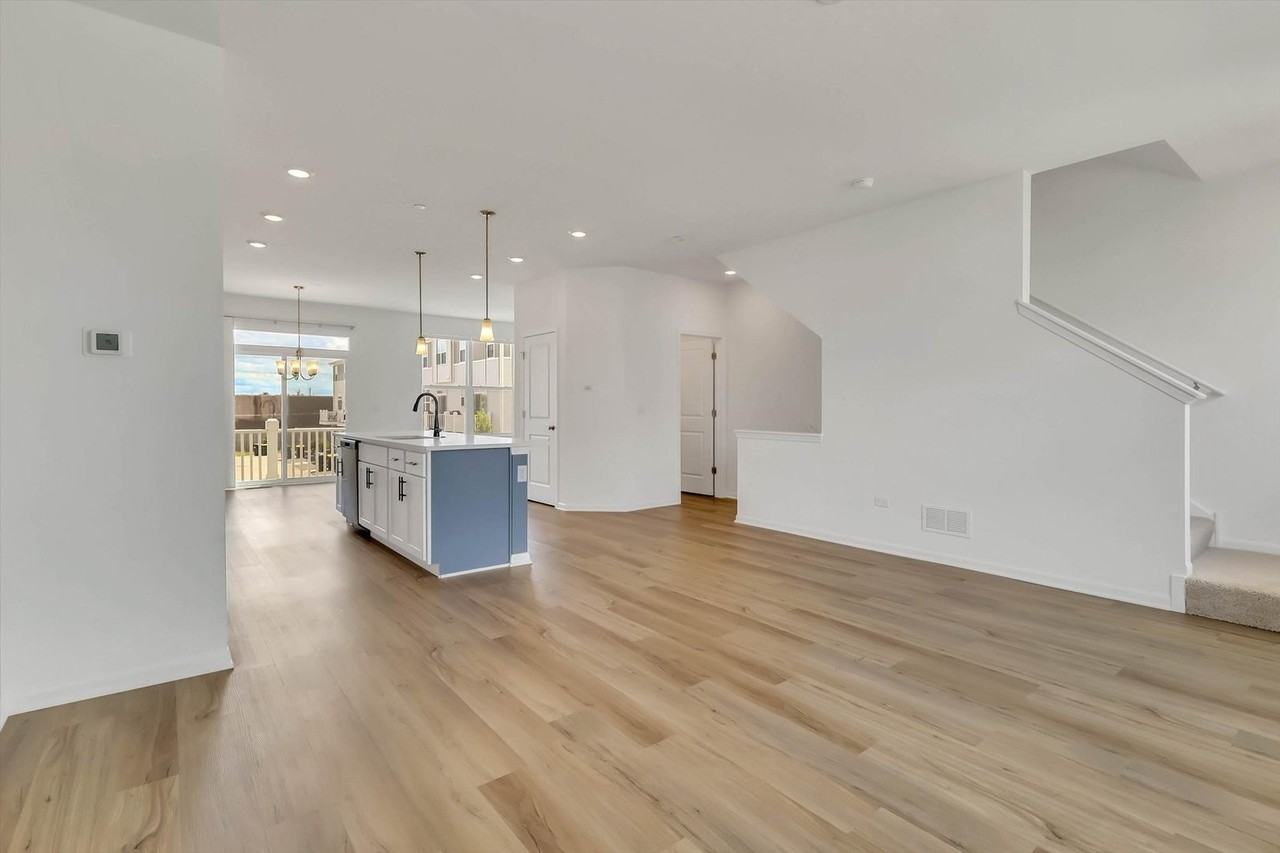 1078 Bogart St - Photo 3 of 26