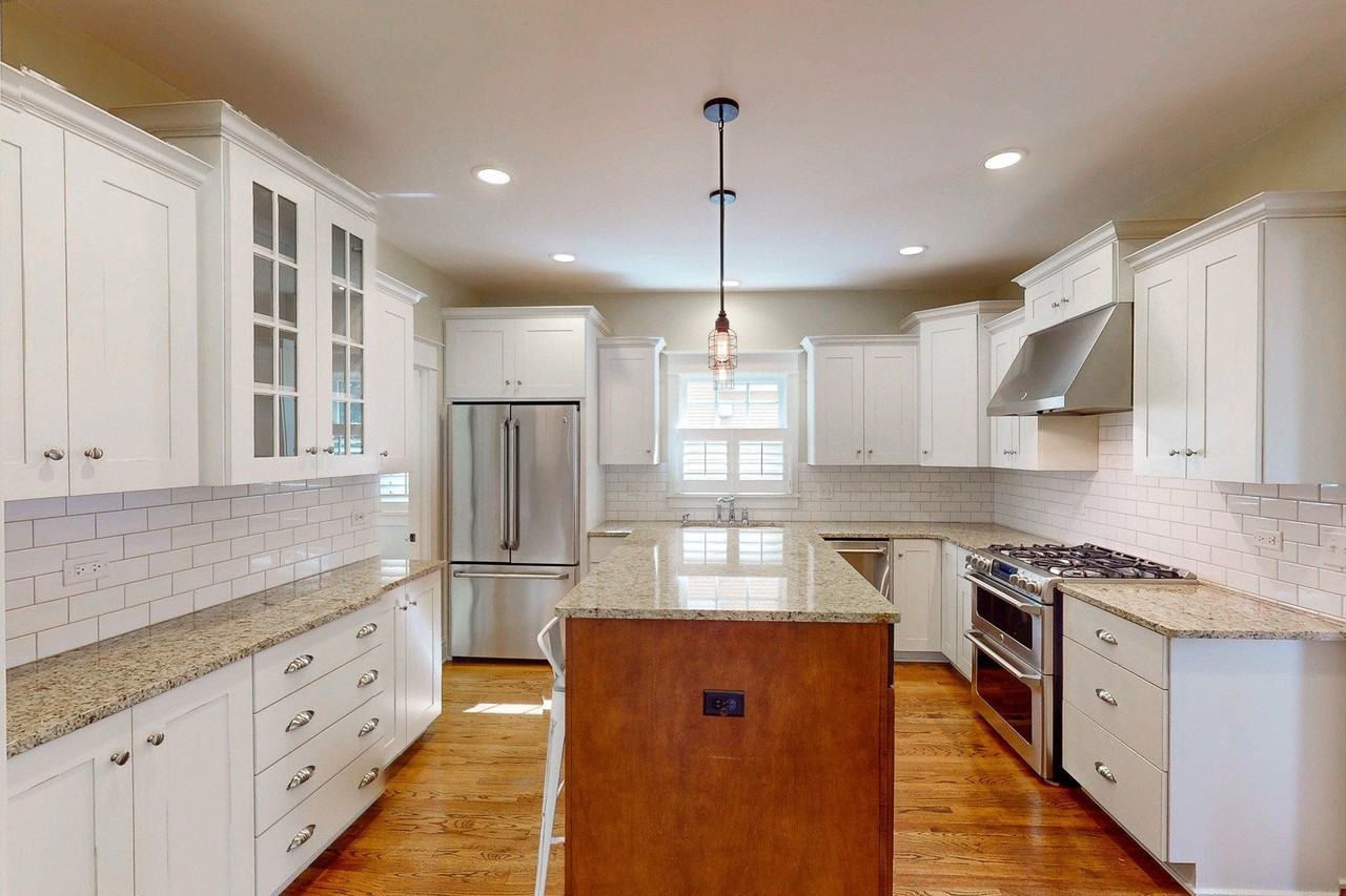 523 Prairie St - Photo 5 of 39