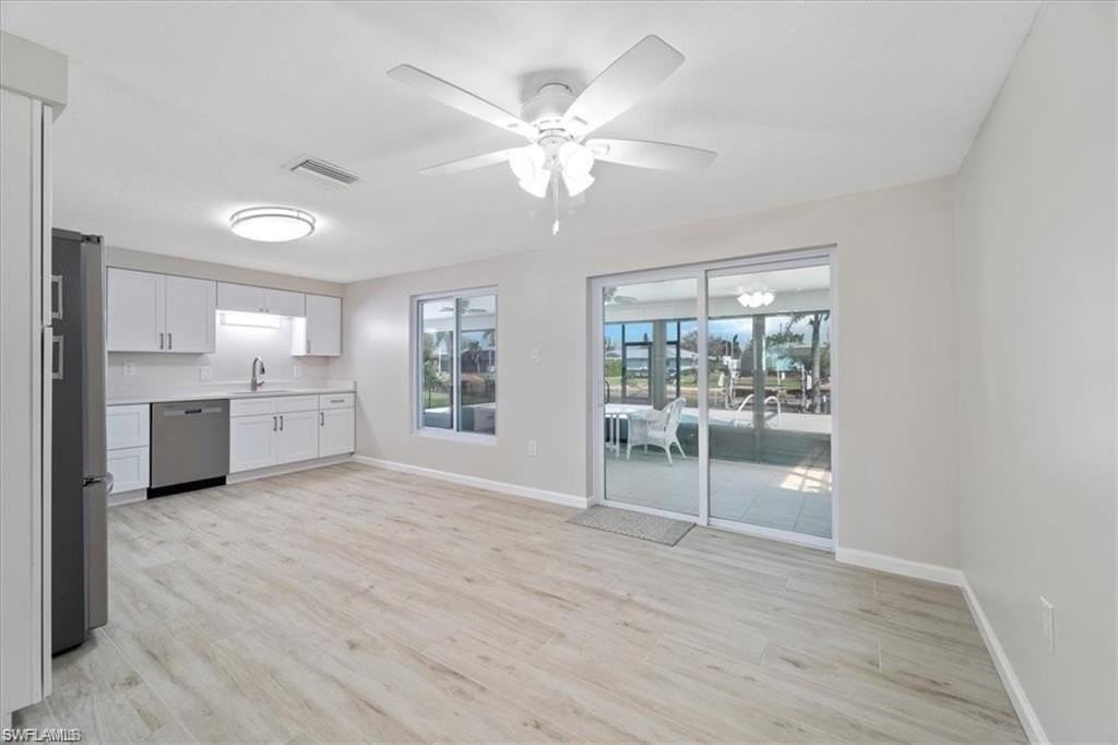 6128 Cocos Dr - Photo 6 of 16