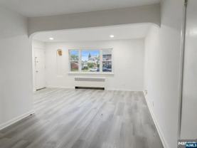 754 Kingsland Ave - Photo 1 of 1