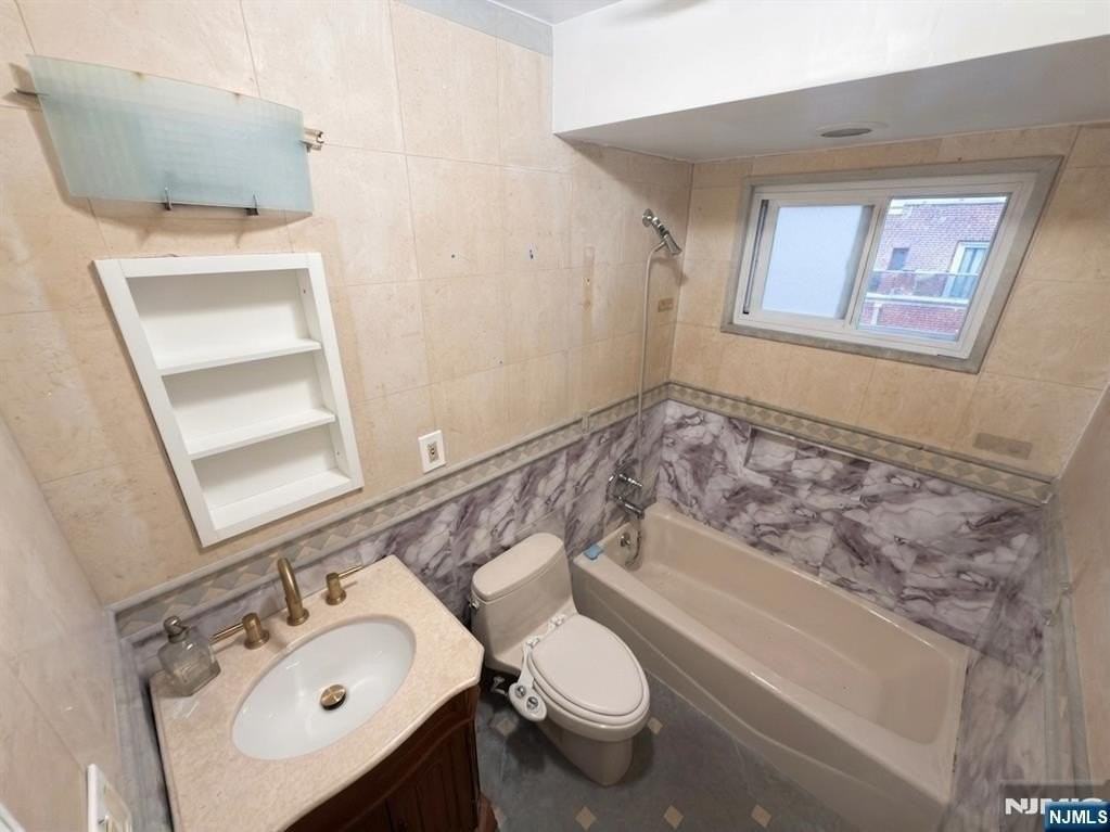 754 Kingsland Ave - Photo 6 of 15
