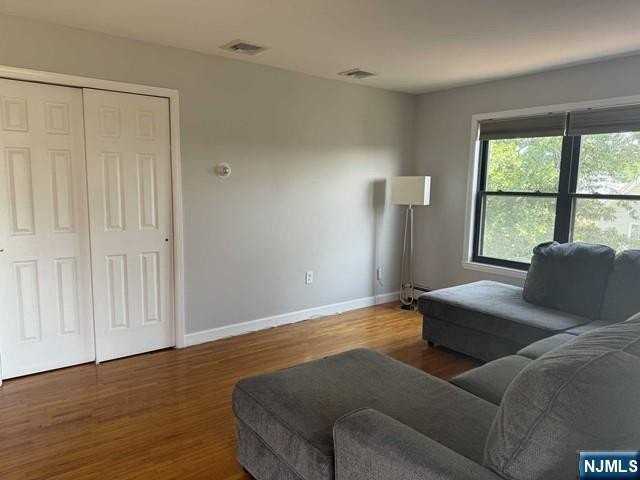 62 Morrell Pl #B - Photo 3 of 10