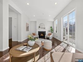 featured image of 23 Roosevelt Dr