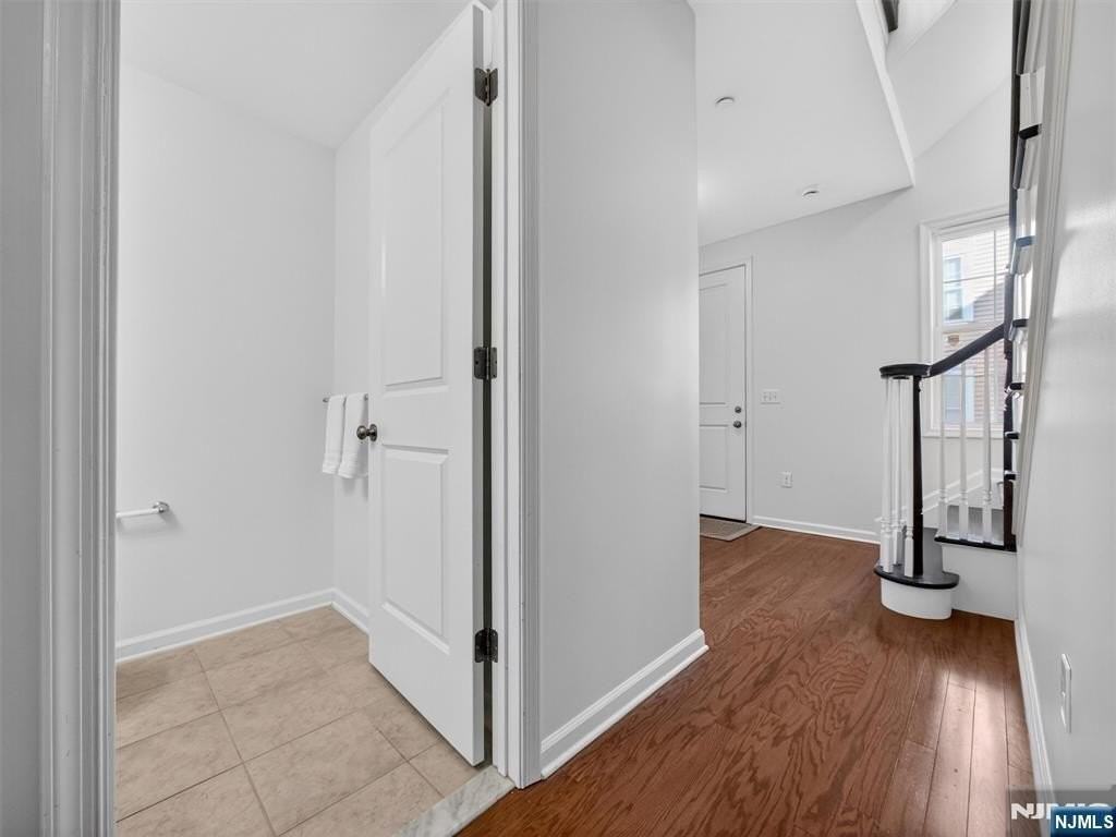 23 Roosevelt Dr - Photo 5 of 42