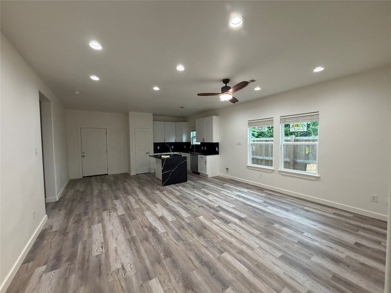 2720 Morning Ave - Photo 5 of 8