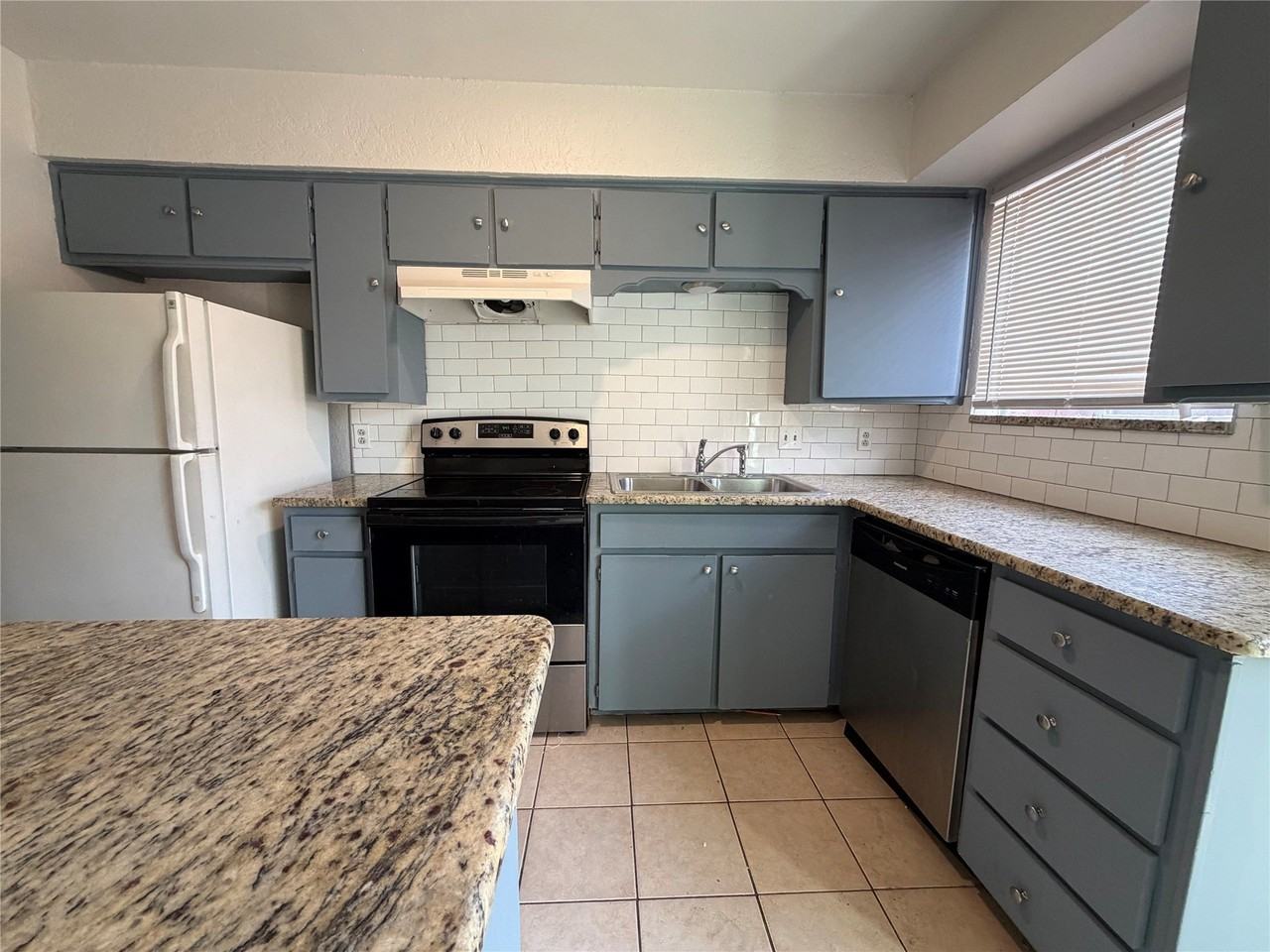 6828 Brentwood Stair Rd - Photo 2 of 17
