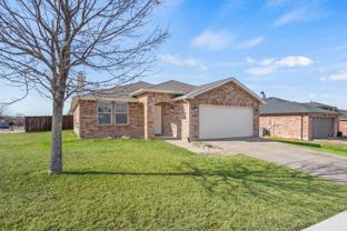 2601 Shorewood Dr - Photo 1 of 1
