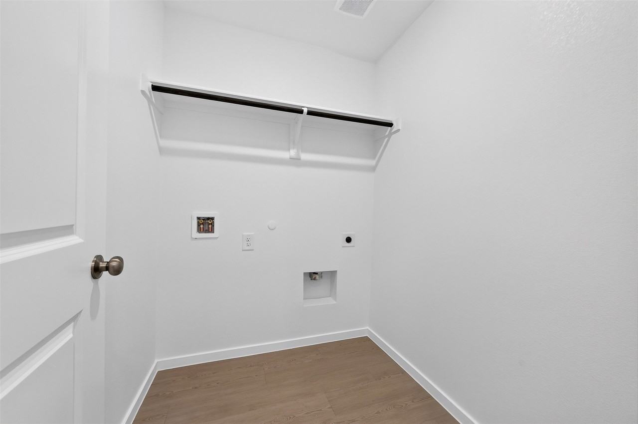 10752 Gun Barrel St - Photo 7 of 25