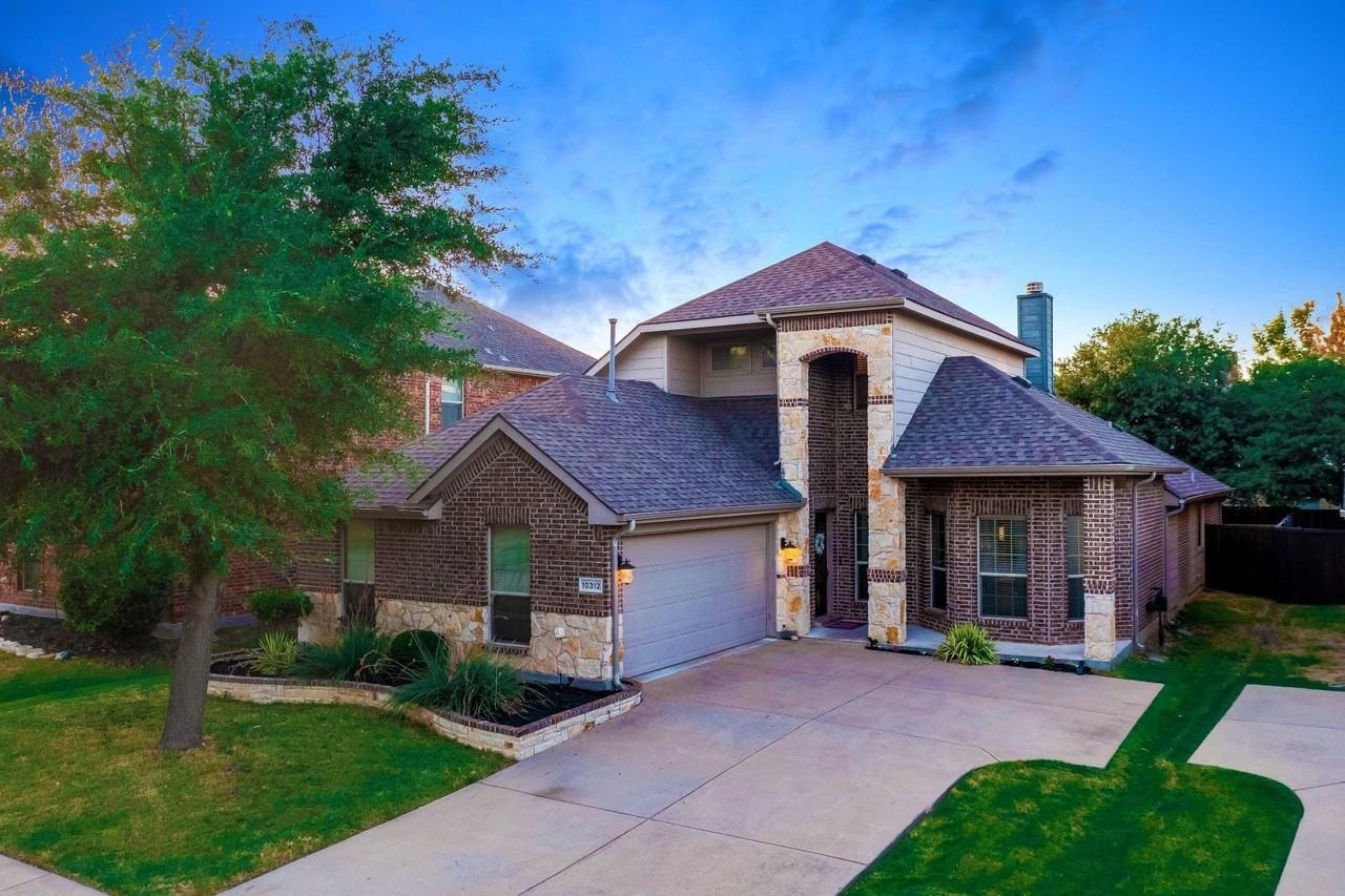 10312 Flat Creek Trl - Photo 2 of 24