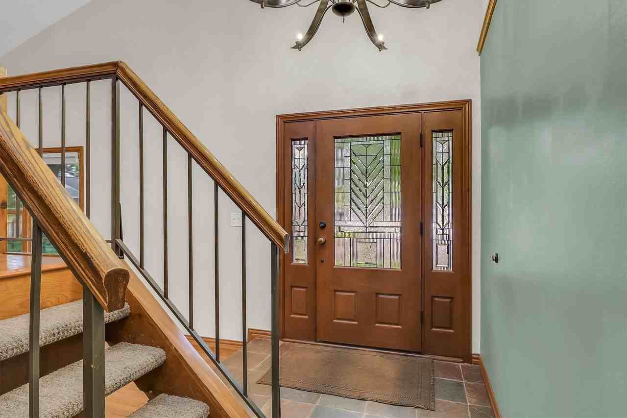 15735 Covewood Cir - Photo 4 of 40