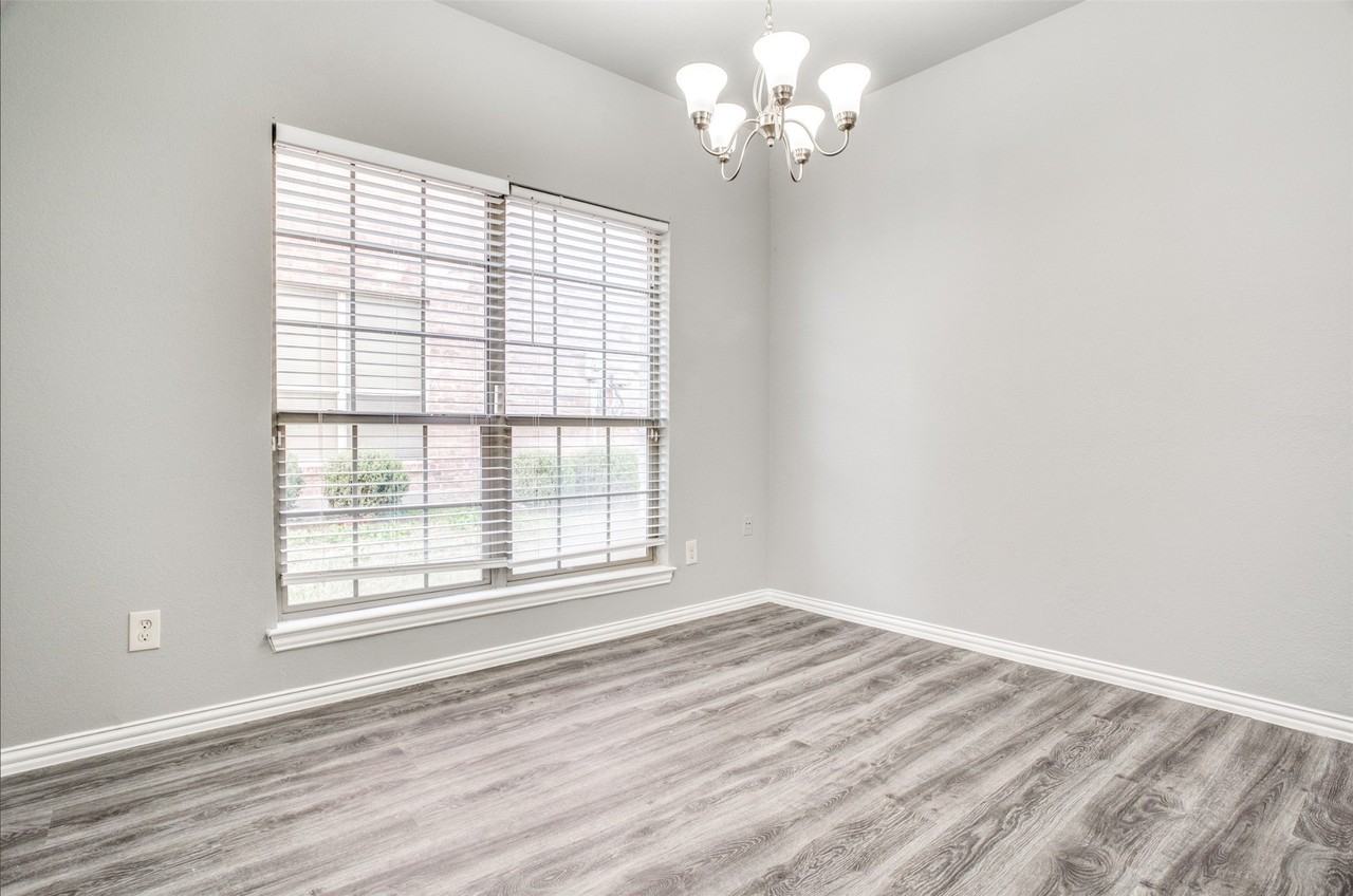 2364 Calendar Ct - Photo 6 of 24