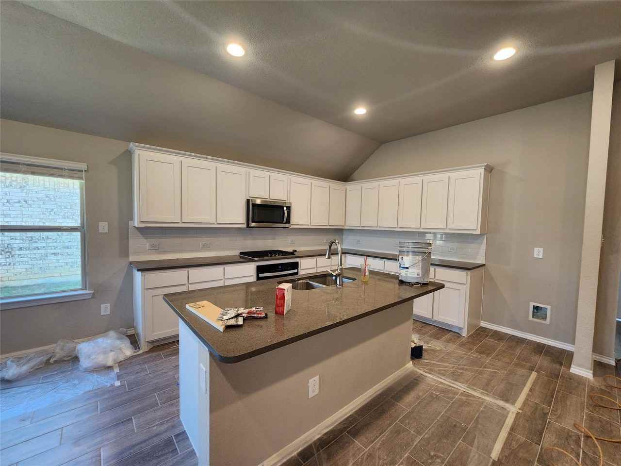 355 Freestall Dr - Photo 6 of 28