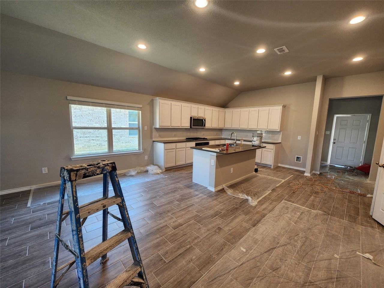 355 Freestall Dr - Photo 7 of 28