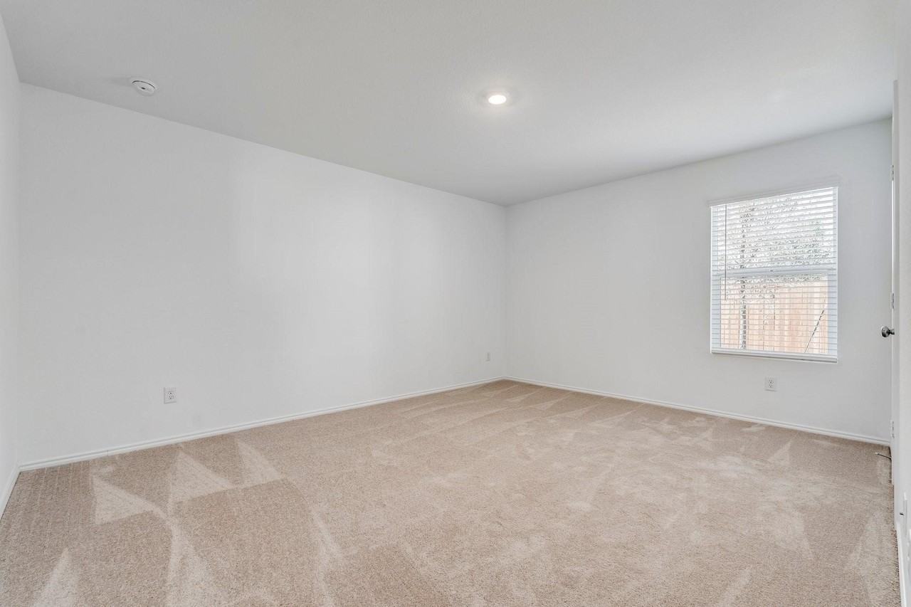 9205 Grackle Pl - Photo 7 of 35
