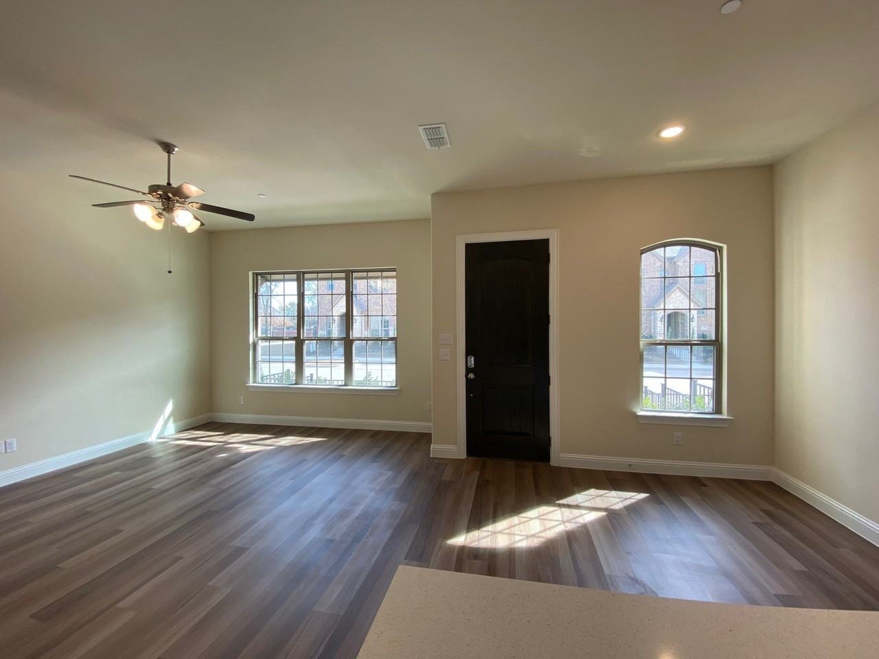 6245 Rainbow Valley Pl - Photo 4 of 21