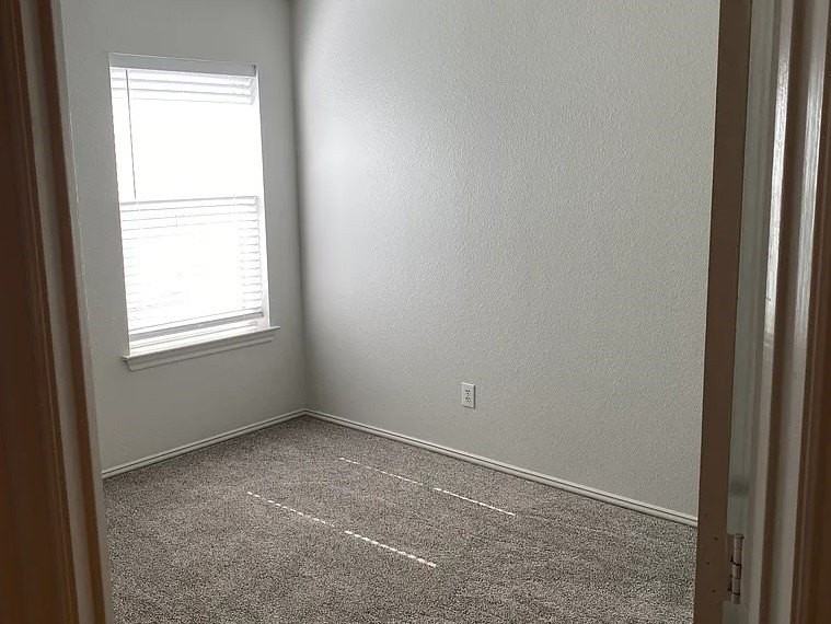 116 Lipan St - Photo 3 of 9