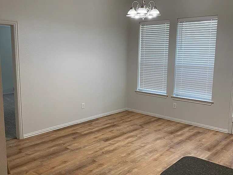 116 Lipan St - Photo 4 of 9