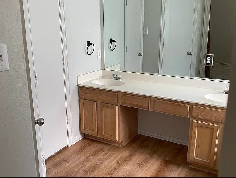 116 Lipan St - Photo 7 of 9