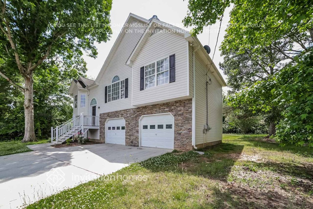 61 Makayla Way - Photo 2 of 16