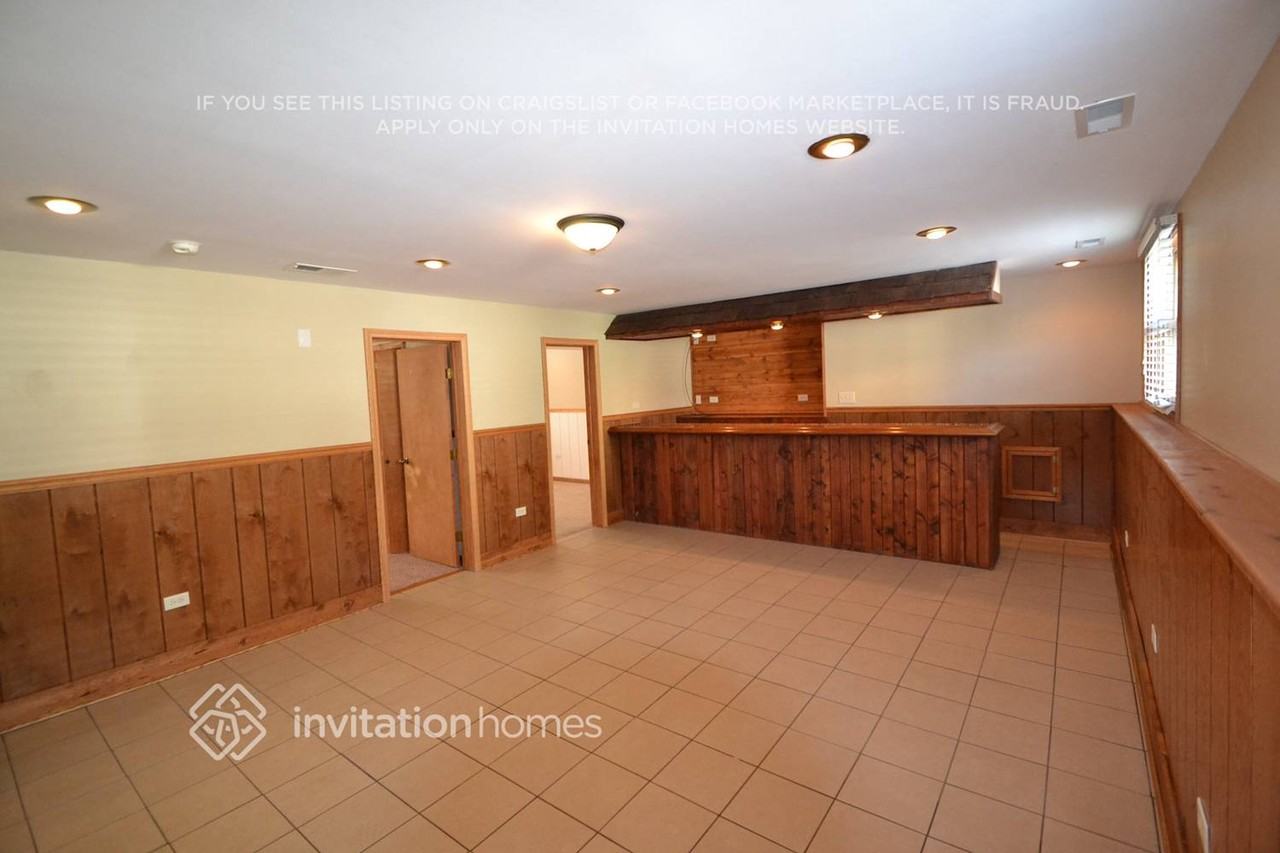 6633 174th St - Photo 4 of 8