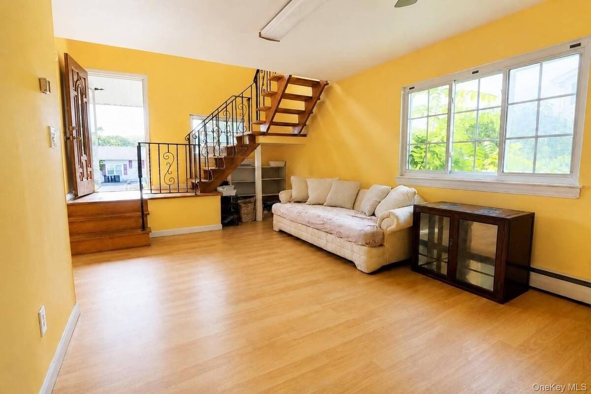 19 Balin Ave - Photo 2 of 12