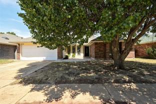 8521 Nw 121st St - Photo 1 of 1