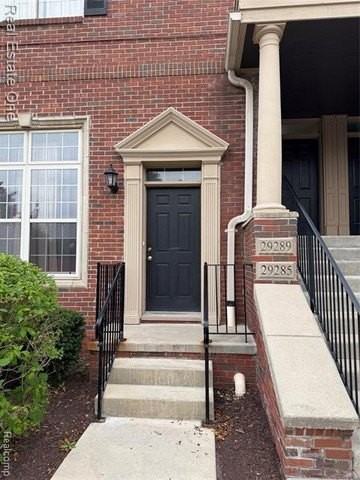 29285 Glen Oaks Blvd E - Photo 2 of 25