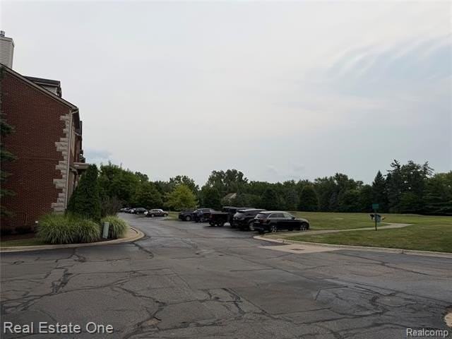 29285 Glen Oaks Blvd E - Photo 5 of 25