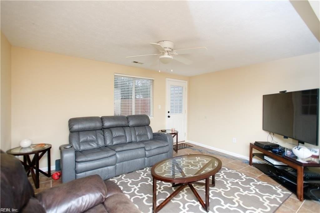 63 Lucinda Ct - Photo 7 of 12