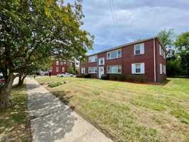 featured image of 1101 Redgate Ave #4