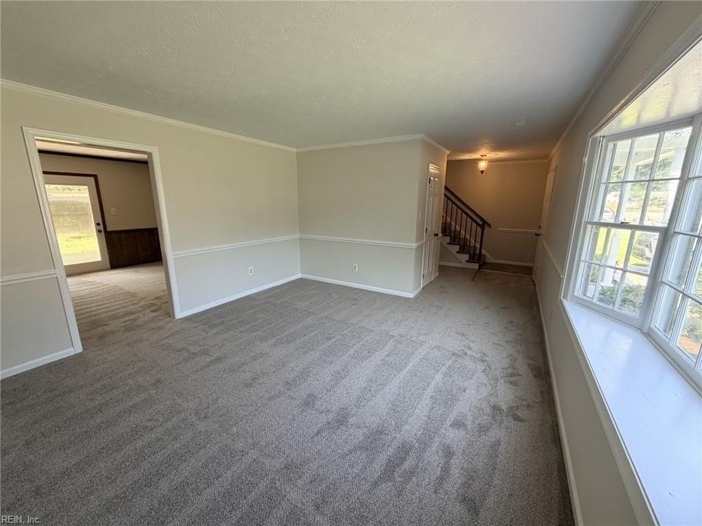 724 Pilot House Dr - Photo 6 of 17