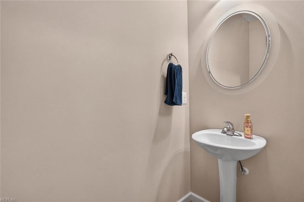 5505 Brixton Rd - Photo 3 of 43