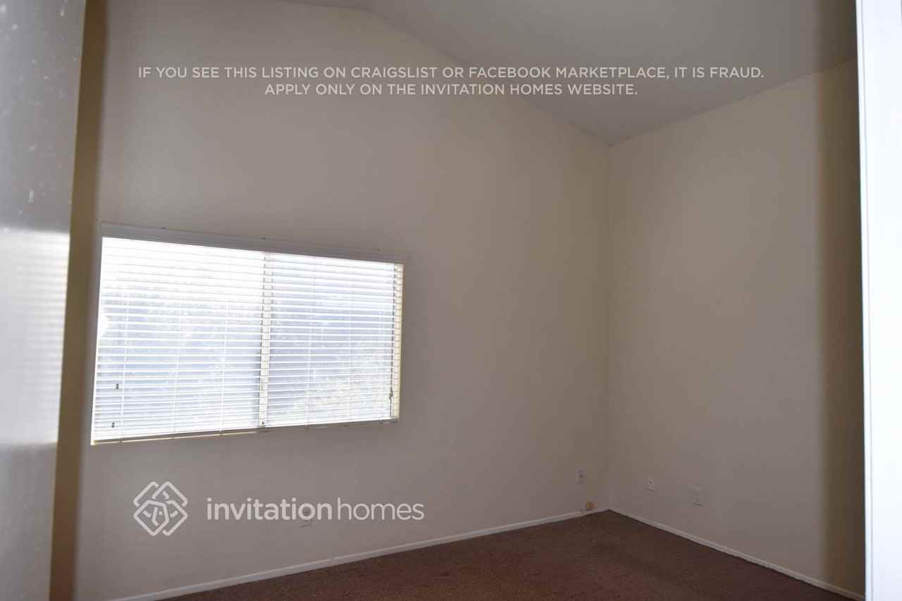 29524 Kanan Rd - Photo 2 of 6