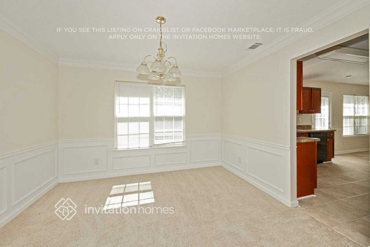4377 Shoreside Cir - Photo 6 of 18