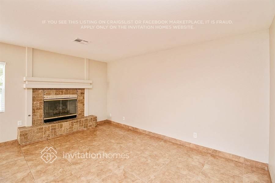 1628 Sun Canyon Ct - Photo 4 of 20