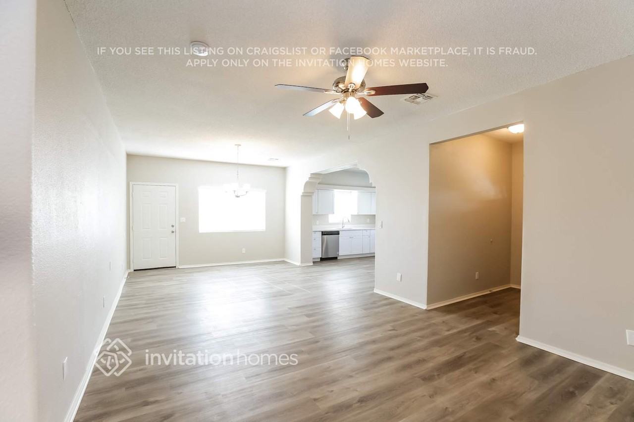 8712 W Turney Ave - Photo 3 of 16