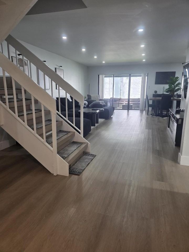 9727 N New River Canal Rd #629 - Photo 4 of 44