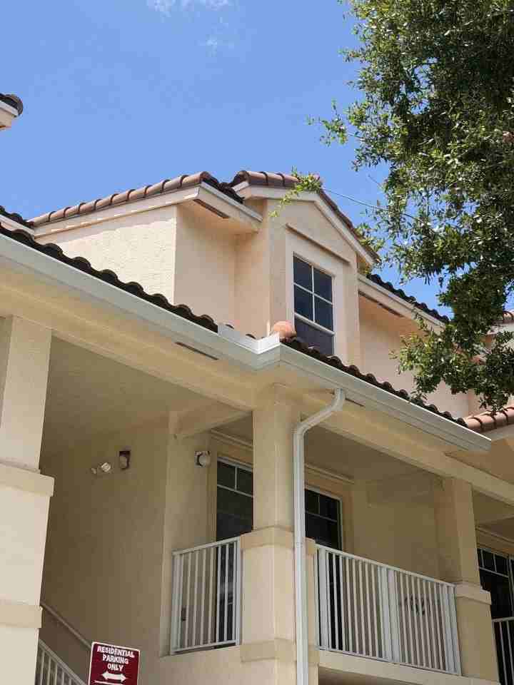4823 Chancellor Dr #23 - Photo 3 of 20