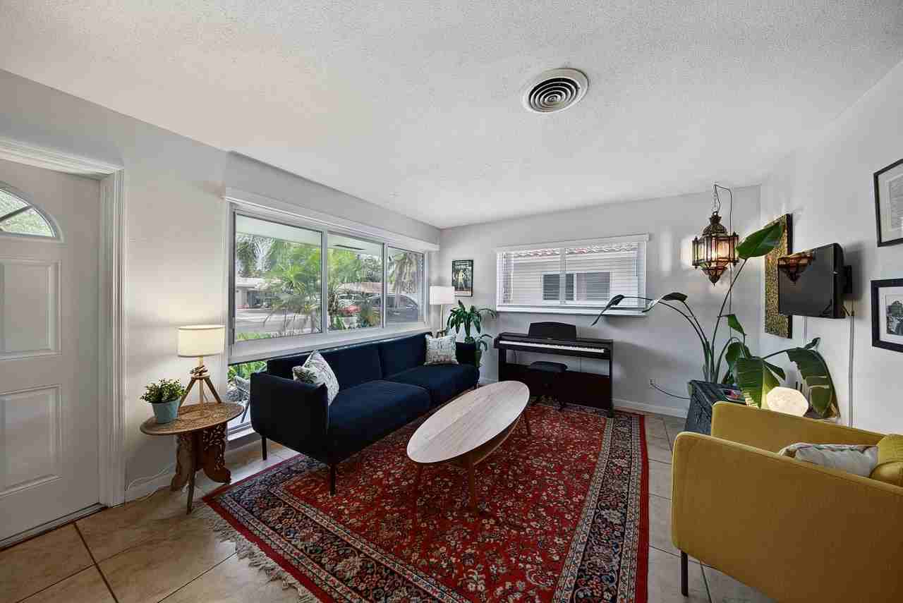 441 Se 1st Ave #1 - Photo 2 of 15