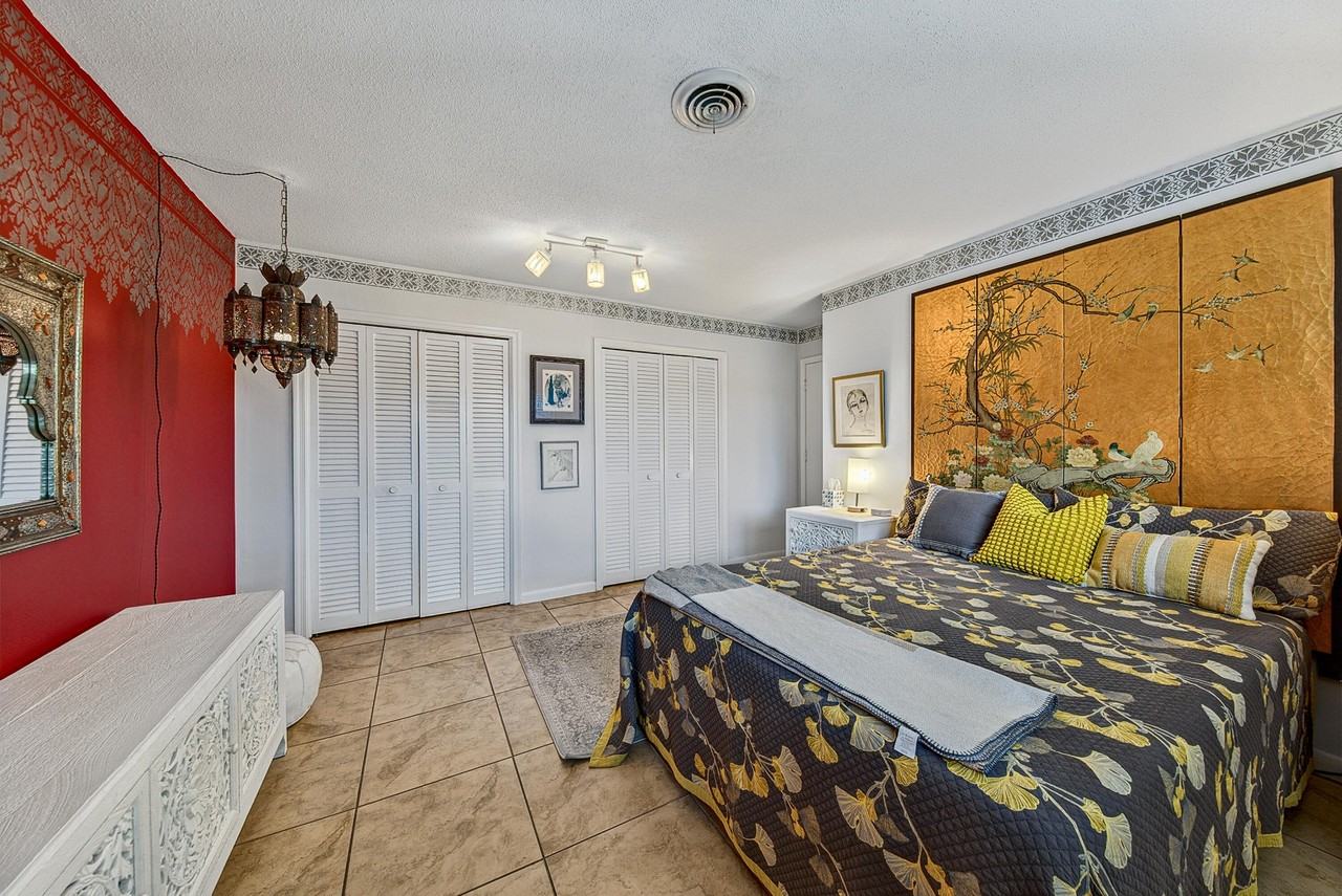 441 Se 1st Ave #1 - Photo 4 of 15