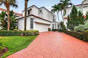 featured image of 17626 Tiffany Trace Dr
